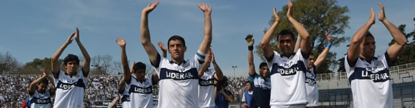 EMPUJAN DESDE EL FONDO
