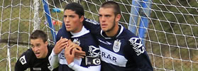 LOS PIBES ENFRENTAN A DEFENSA