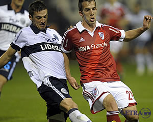 VS RIVER PLATE