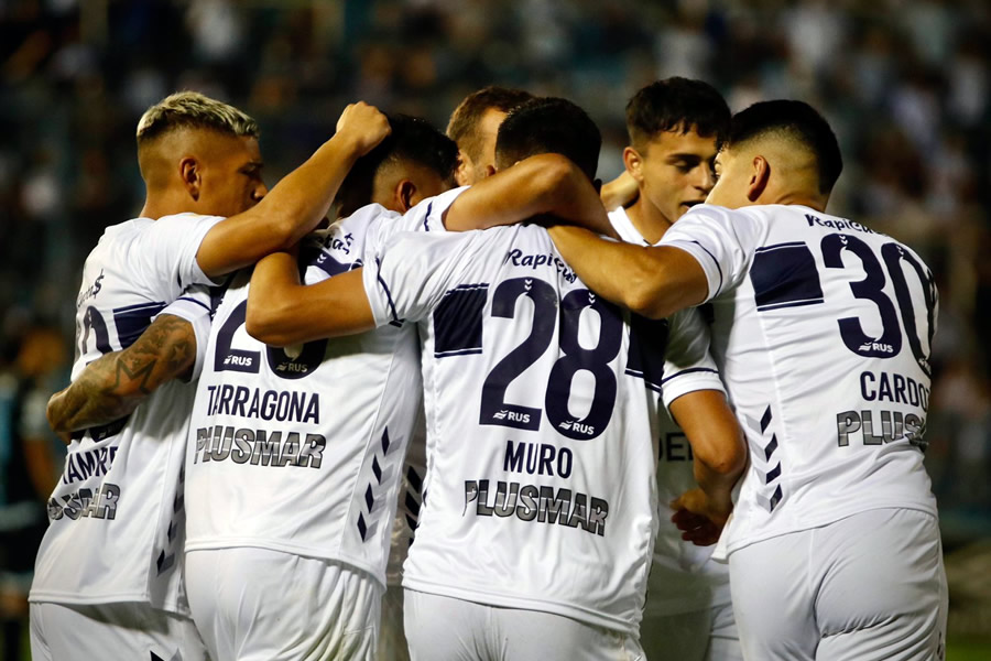 ¡Y DALE, LOBO, DALE!