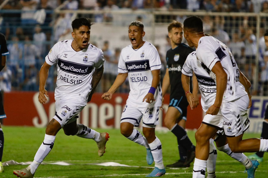 VS ATLÉTICO TUCUMÁN
