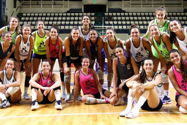VUELVEN LAS LOBAS