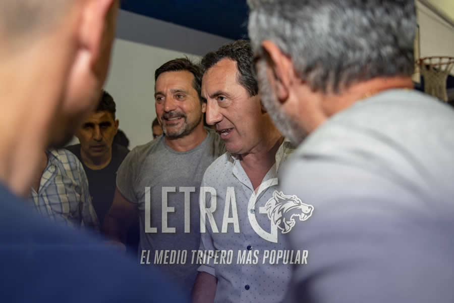 OTRO QUE SE VA