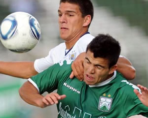 LO MEJOR ESTUVO EN DEFENSA