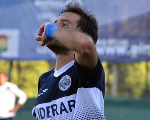 <big>UN ENANO GIGANTE</big>