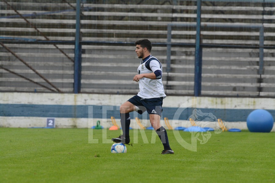 PERDOMO, ADENTRO