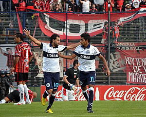 EL LOBO NO PARA