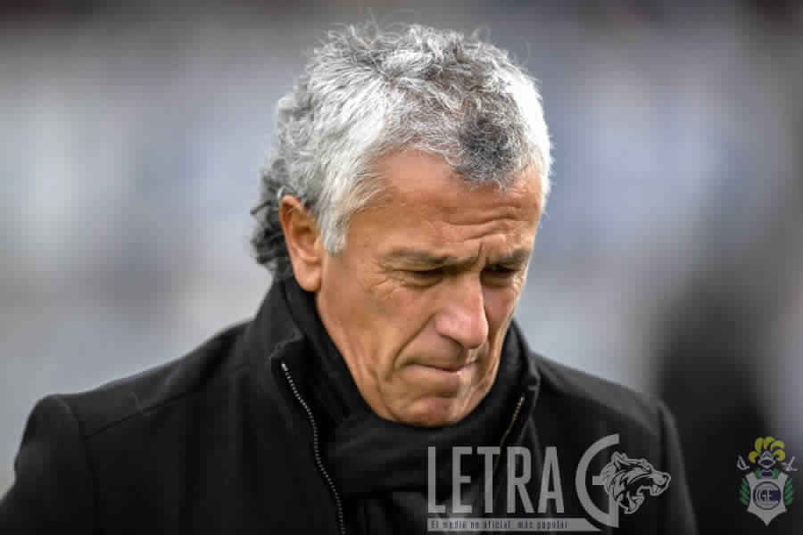 PIPO, CASI AFUERA