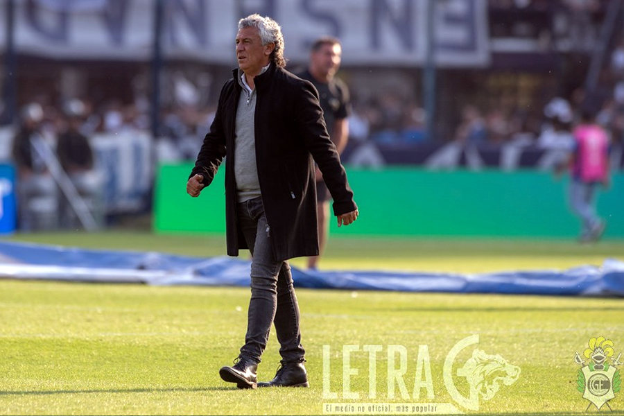 "ESTÁ CASI TODO ARREGLADO PARA SEGUIR EN GIMNASIA"
