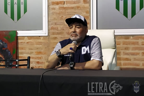 "ESPINOZA ES UN DESASTRE, UN MENTIROSO Y UN COBARDE"