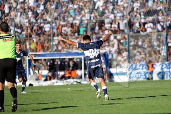 FITO A QUILMES, EL GOL DEL SEMESTRE