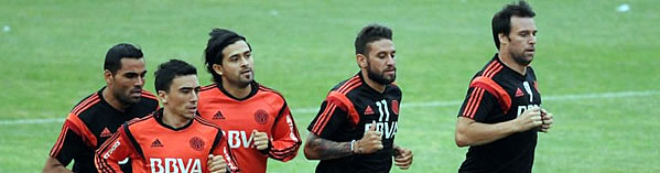 <big> LA BANDA LLEGA DIEZMADA </big>