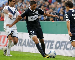 DEBUT TRIUNFAL CON ALAN RUIZ