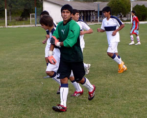 LOS PIBES ANTE CHACA