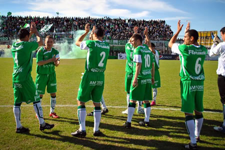 HAY RIVAL