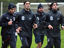 SE ACERCAN LOS PARTIDOS