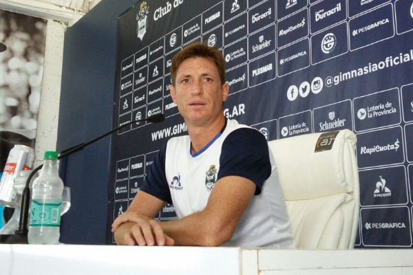 "SIEMPRE FUI DE PELEARLA"