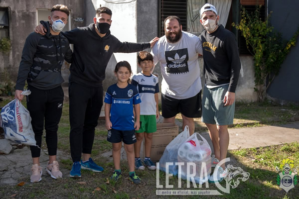 Asistencia a familias del fútbol juvenil