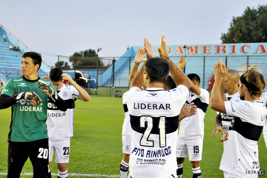 "CALLARNOS Y CONTINUAR"
