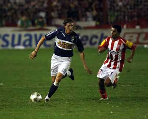 TETÉ SE COMIÓ LA CANCHA