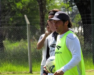 TROGLIO PROBÓ CON FERNANDES SILVA ENTRE LOS ONCE