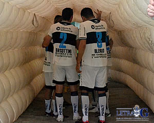 A LEVANTAR CABEZA