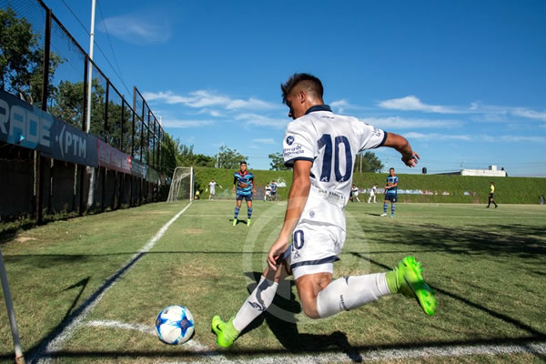 ANTE TALLERES POR EL PRIMER TRIUNFO