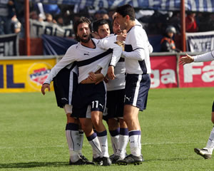 OBLIGADOS A GANAR